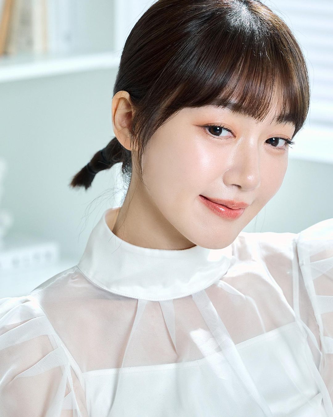 氣質女神「泱泱LYNN」雪白臉蛋下 笑容甜出新高度-第1章-图片8