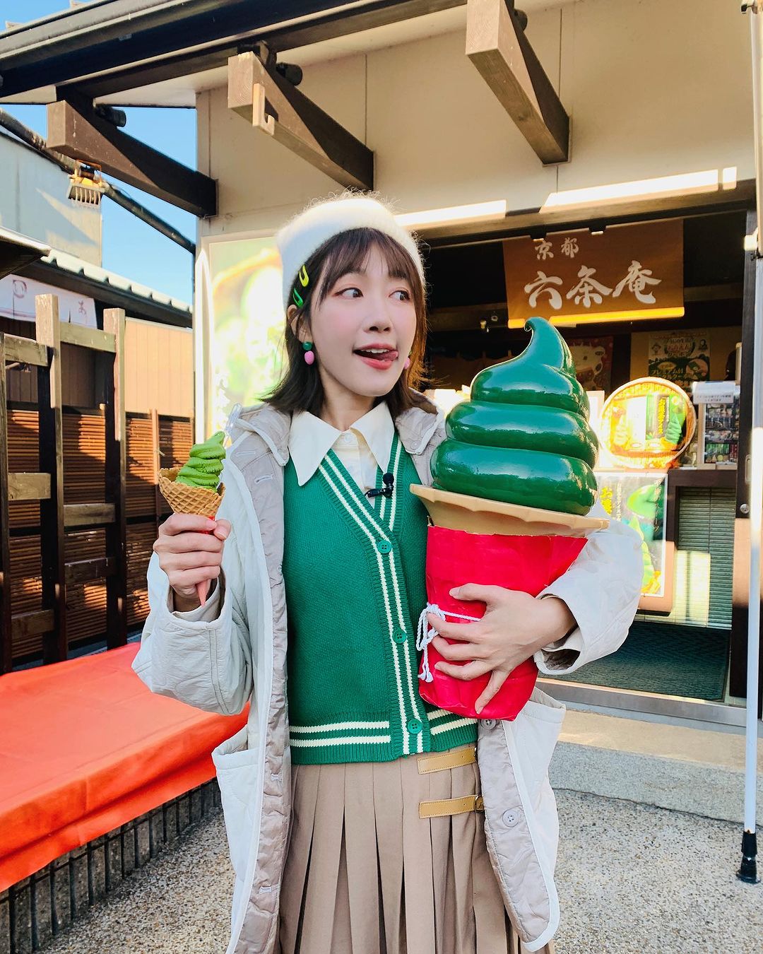 氣質女神「泱泱LYNN」雪白臉蛋下 笑容甜出新高度-第1章-图片9