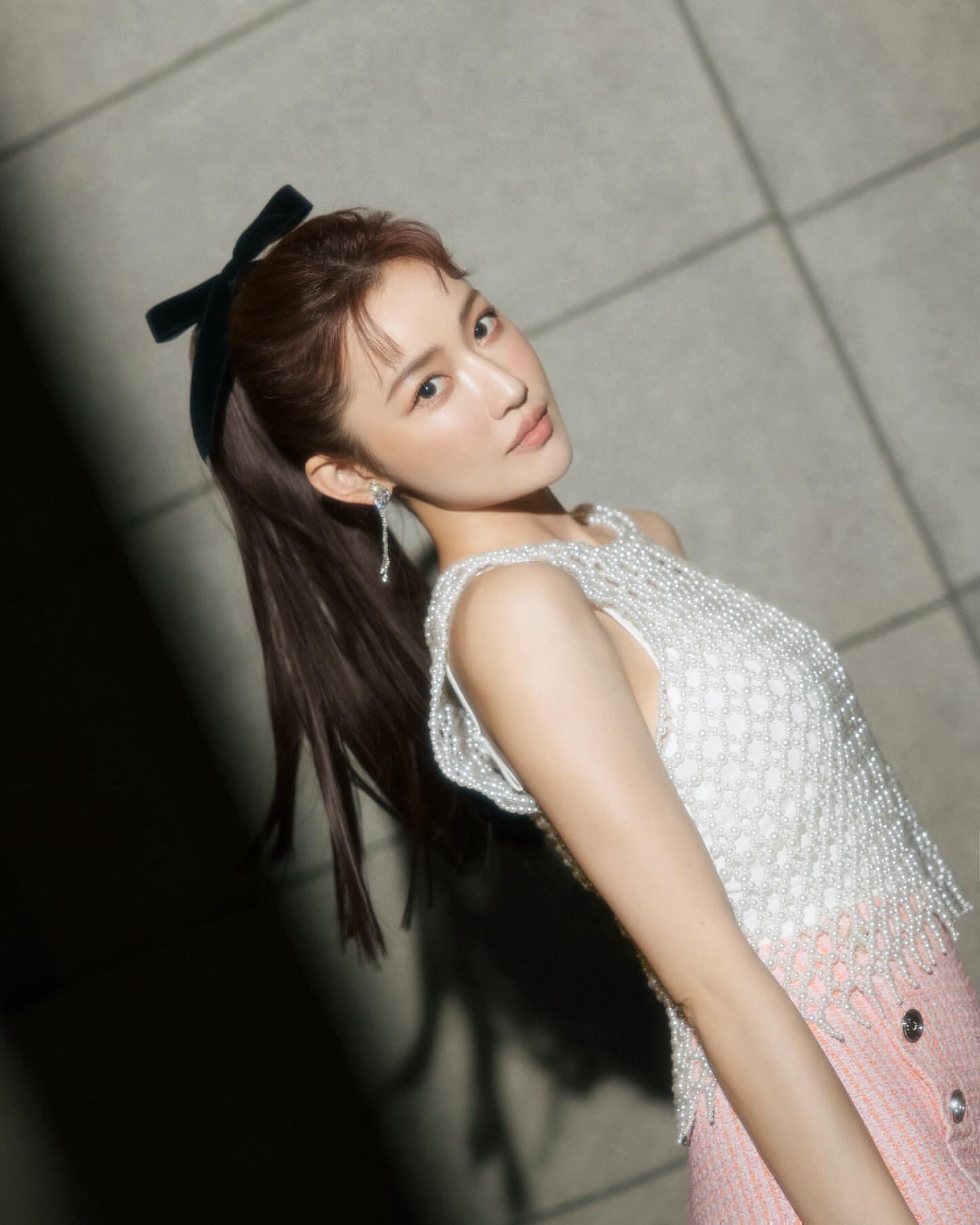 女神等級「梁以辰」顏值超仙 一眼瞬間墜入愛河-第1章-图片9