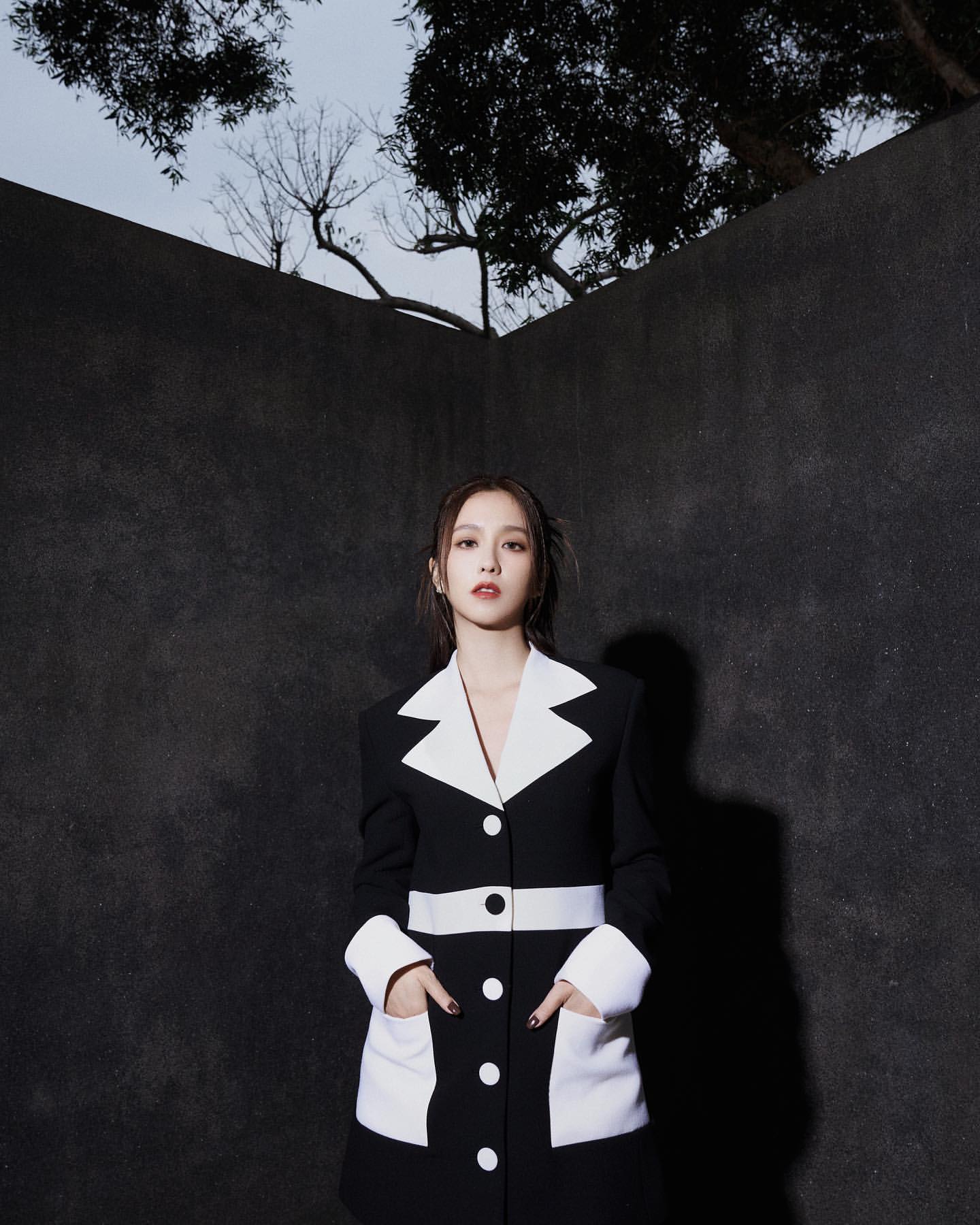 極品女神「周曉涵」 白皙美腿+勾魂臉蛋美得犯規-第1章-图片9