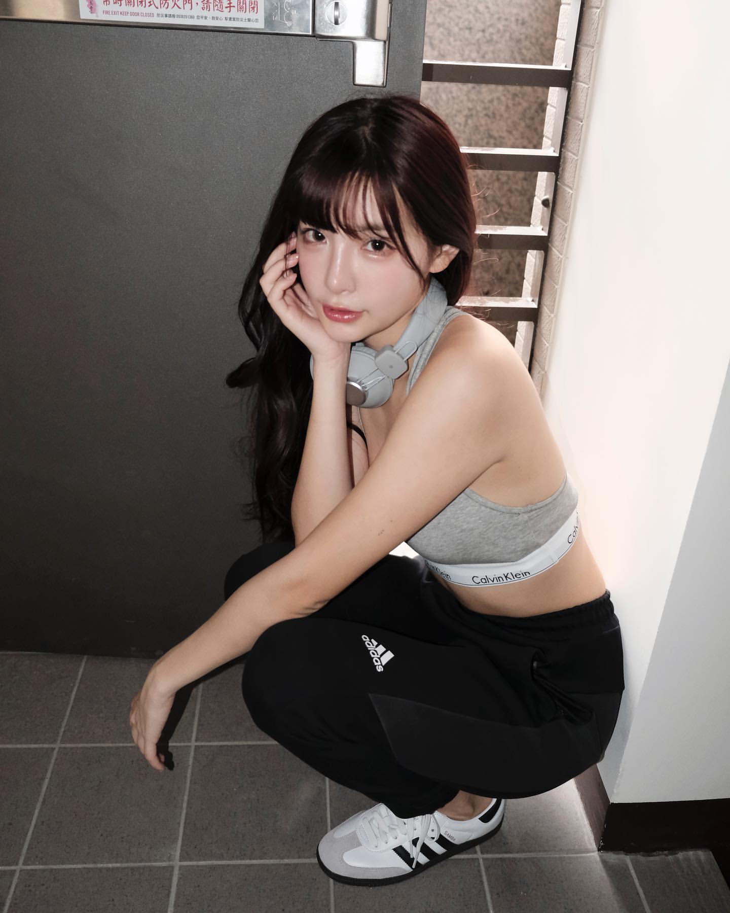 長腿正妹「李恩菲x菲菲」高顏值突破天際讓人著迷不已-第1章-图片1