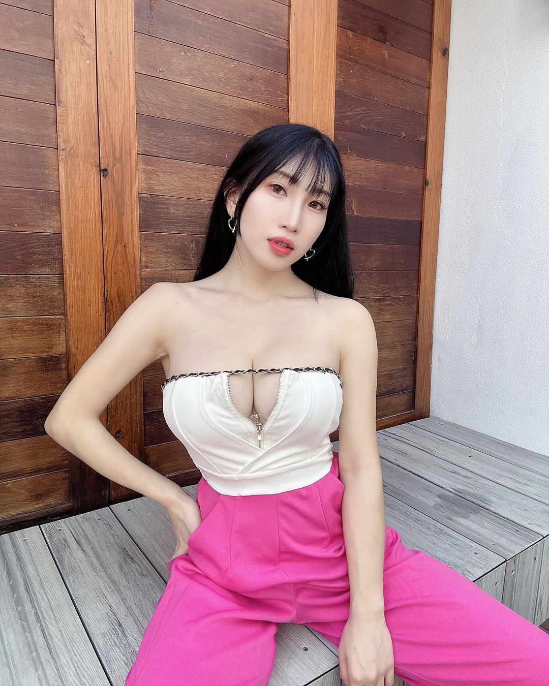 正妹「側身超兇」！台中球場6800人噴鼻血朝聖　本尊IG被神出-第1章-图片7