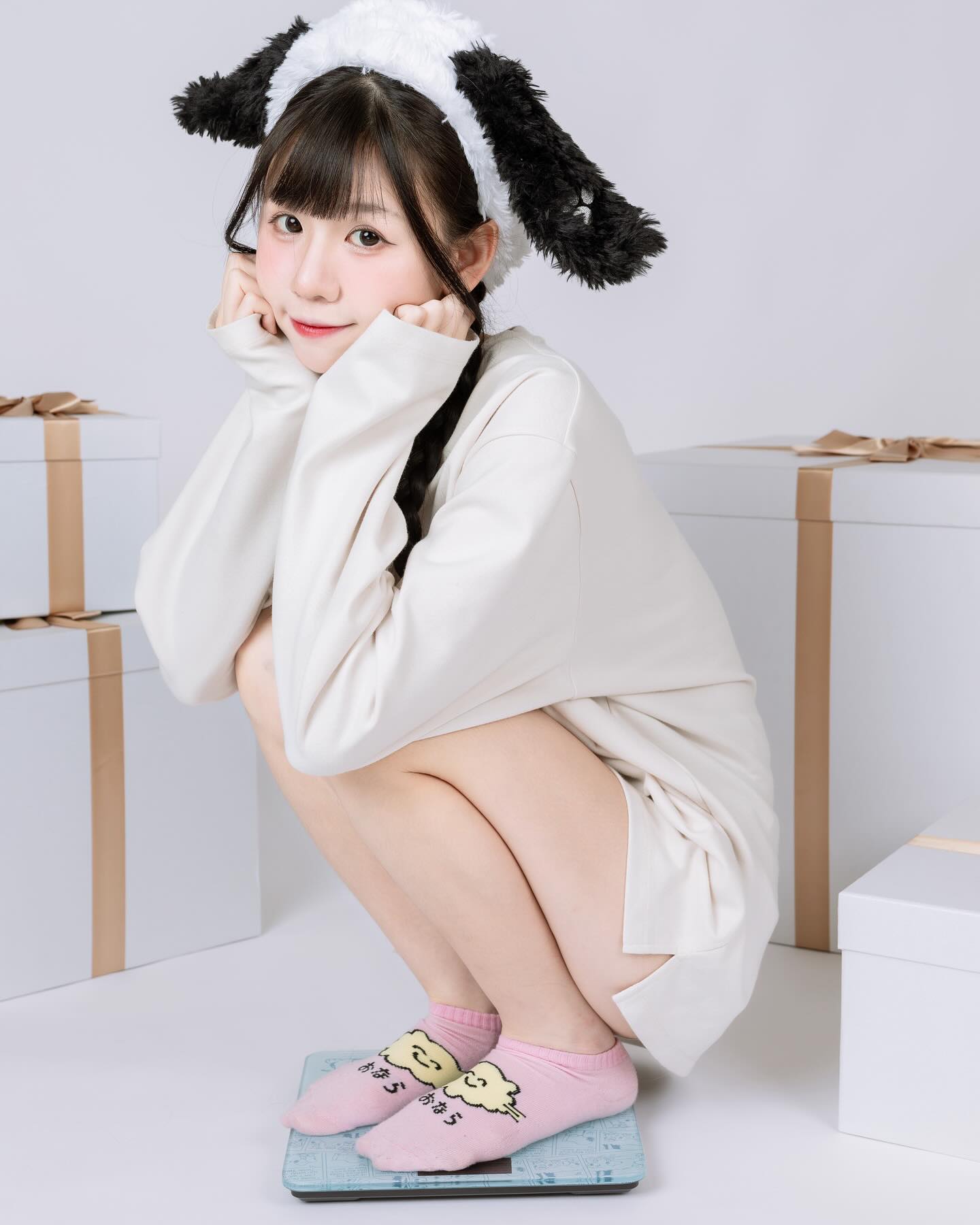 甜姐深藏不露「薯餅」飽滿美胸藏不住還有勾人美腿-第1章-图片16