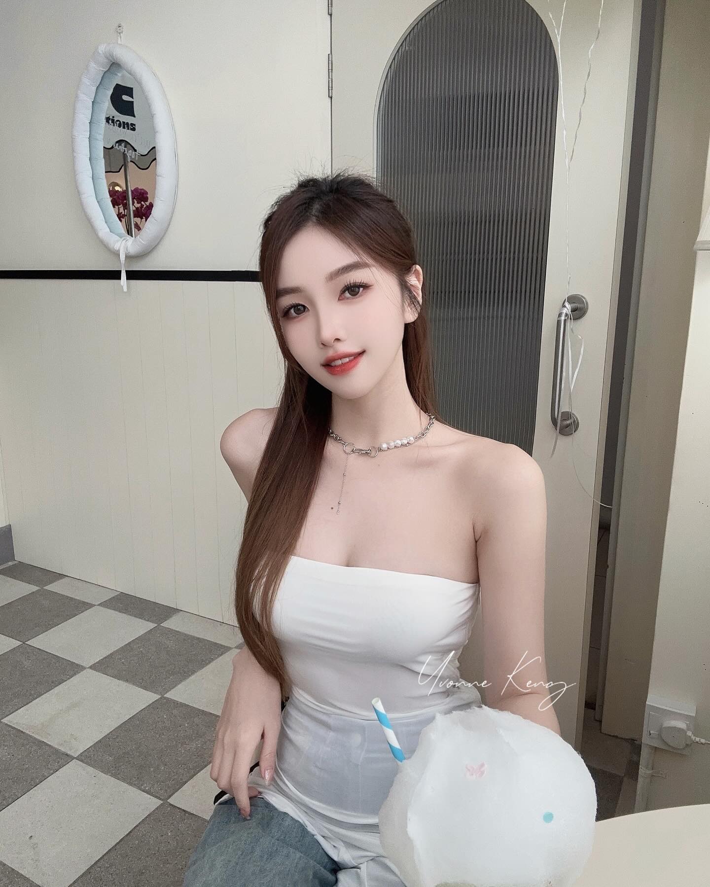 Snow White Deep Shell