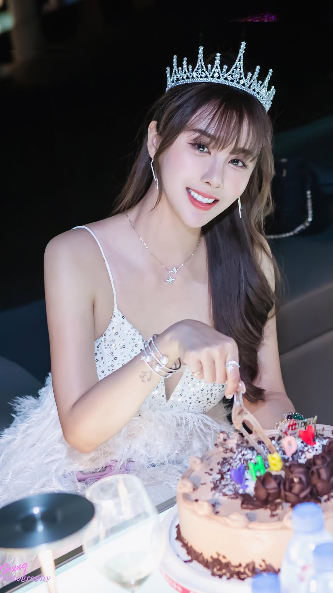 性感小惡魔 「夏晴」白嫩身材 把你給征服-第1章-图片11