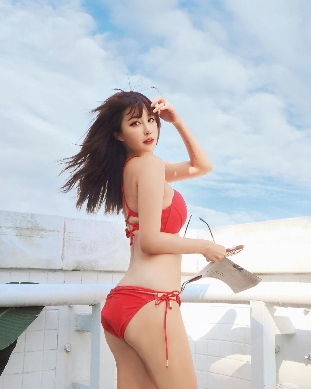 性感小惡魔 「夏晴」白嫩身材 把你給征服-第1章-图片16
