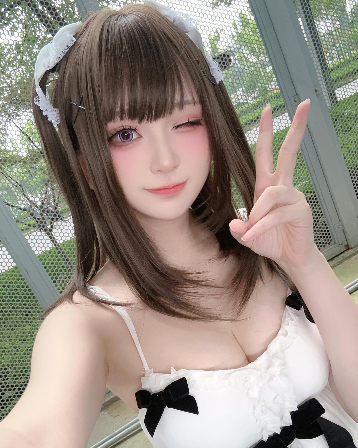 Sexy with “YukiTing” appearance and very positive... totally unable to hold-第1章-图片5