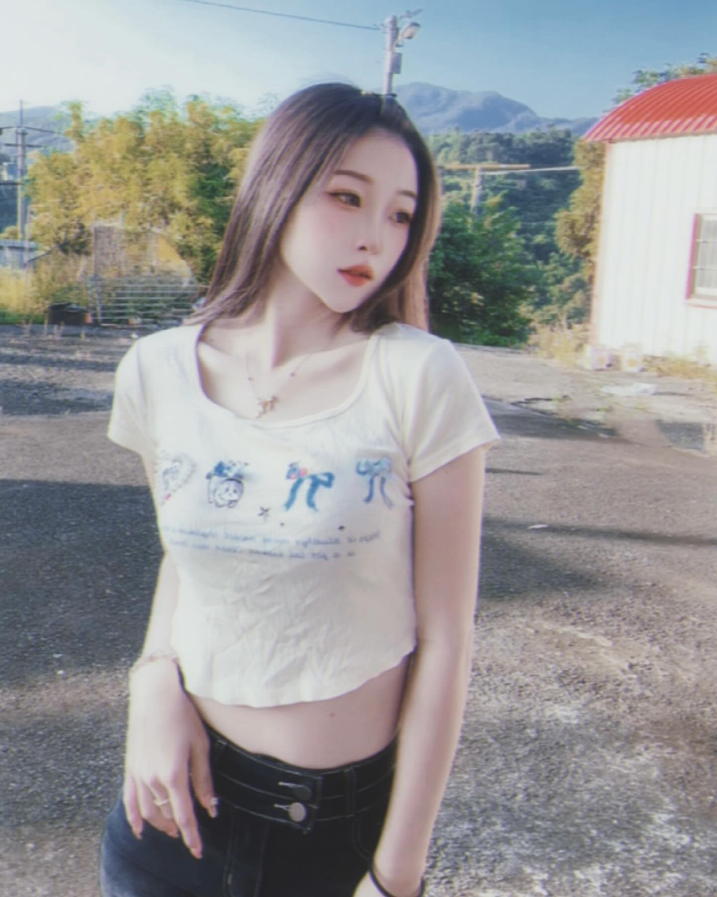 High-colour goddess