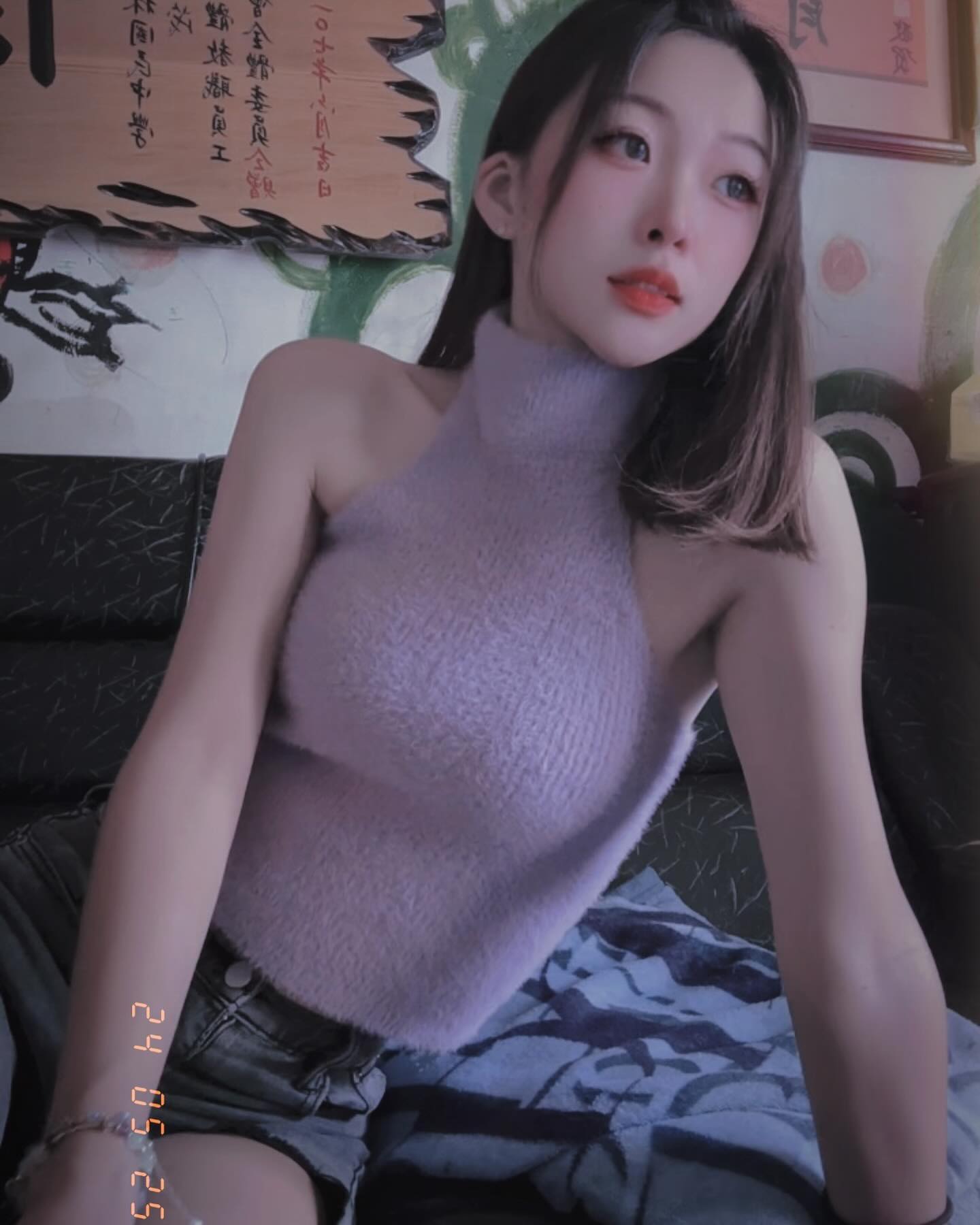 High-colour goddess