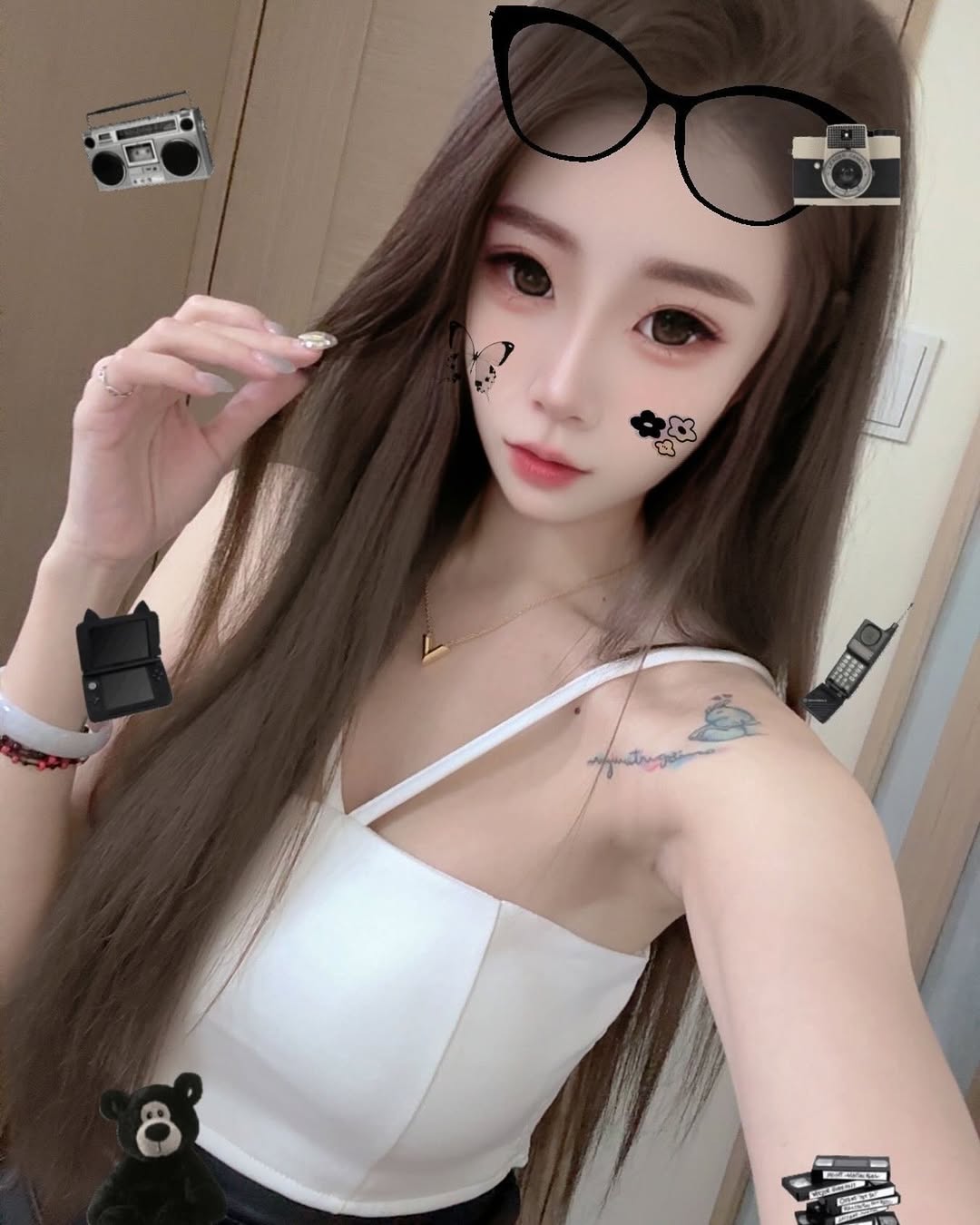 甜美臉蛋 「凱琳」招牌笑容好甜 完美弧度-第1章-图片1