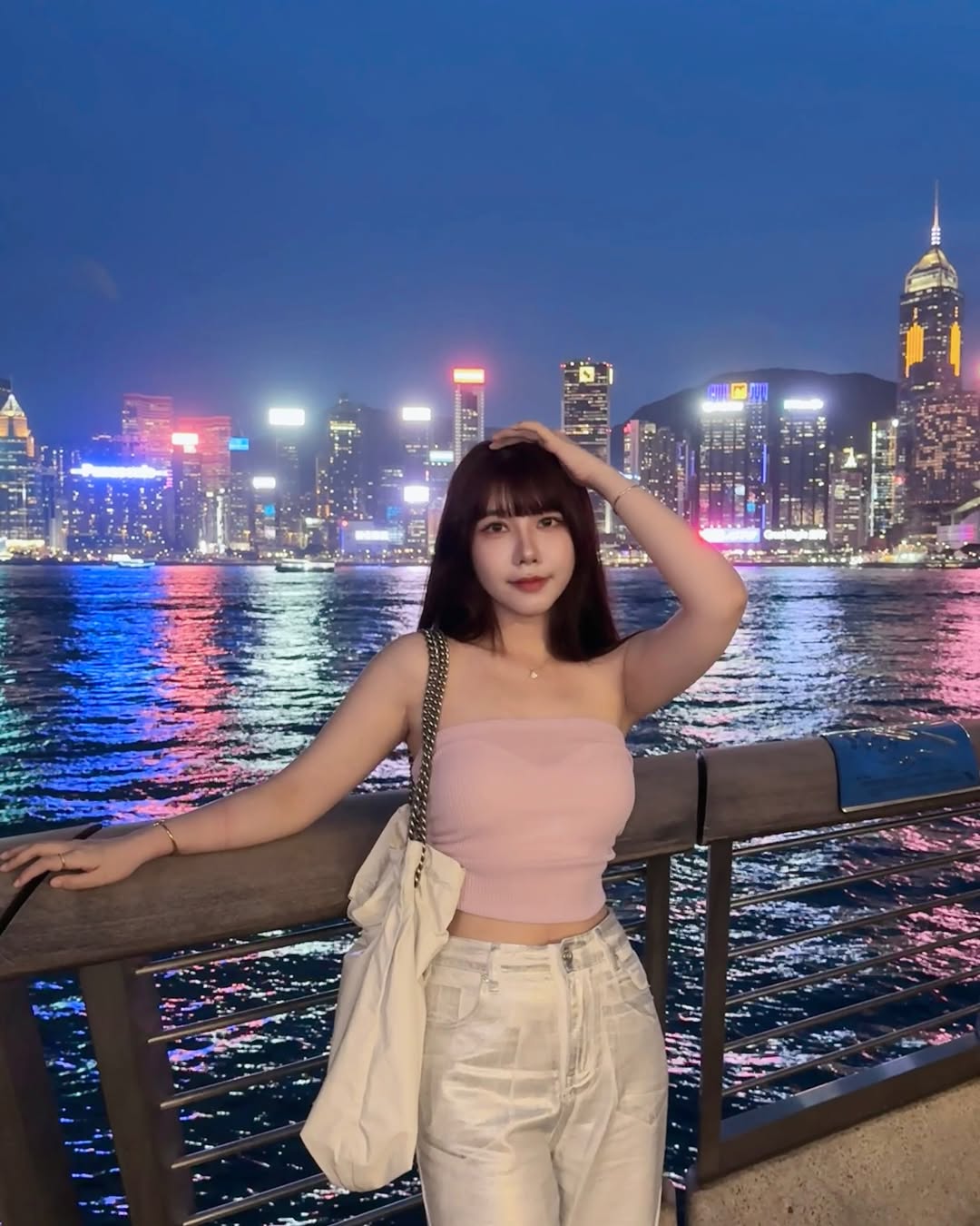 甜美臉龐「萌萌吃吃」身材跟顏值都好到太超過-第1章-图片4