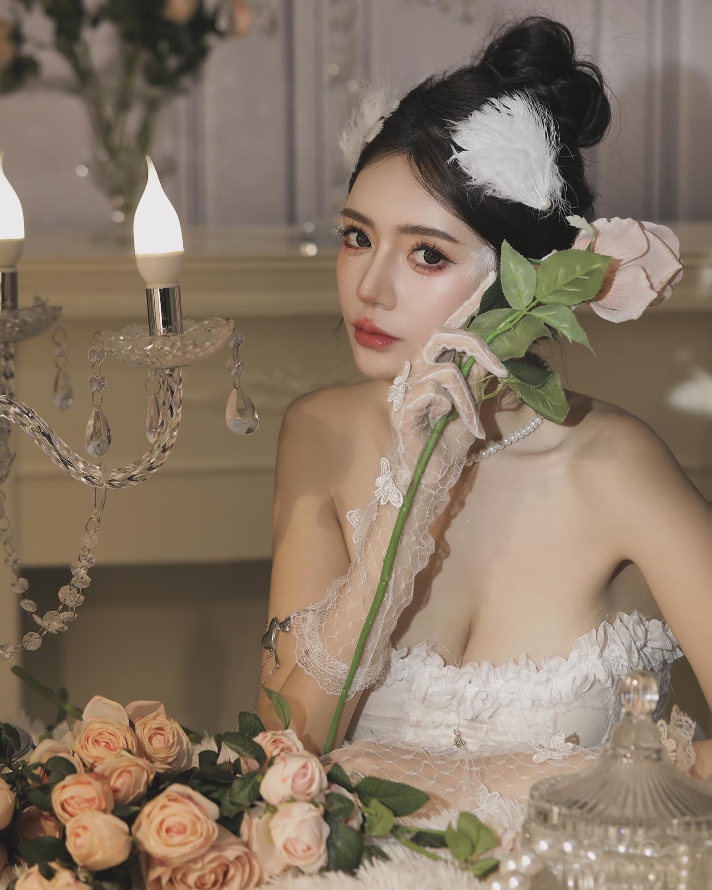 Arrogantly surrounded by “Angelina Zenzhi” sweet and sexy.-第1章-图片19