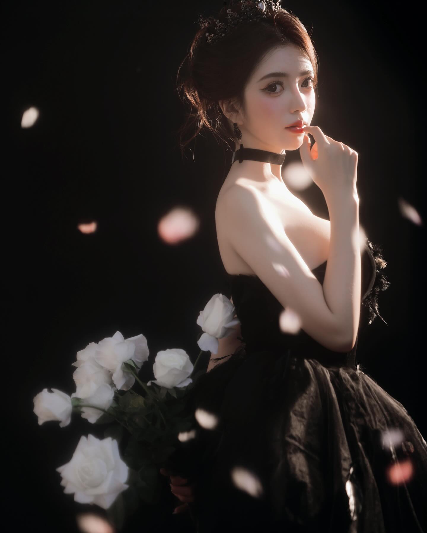 Arrogantly surrounded by “Angelina Zenzhi” sweet and sexy.-第1章-图片23