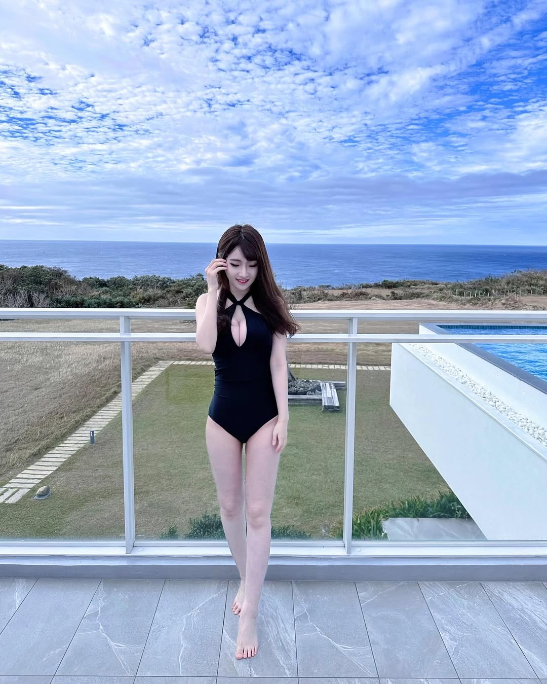 The sexy curve “Emily” is thrilling!-第1章-图片6