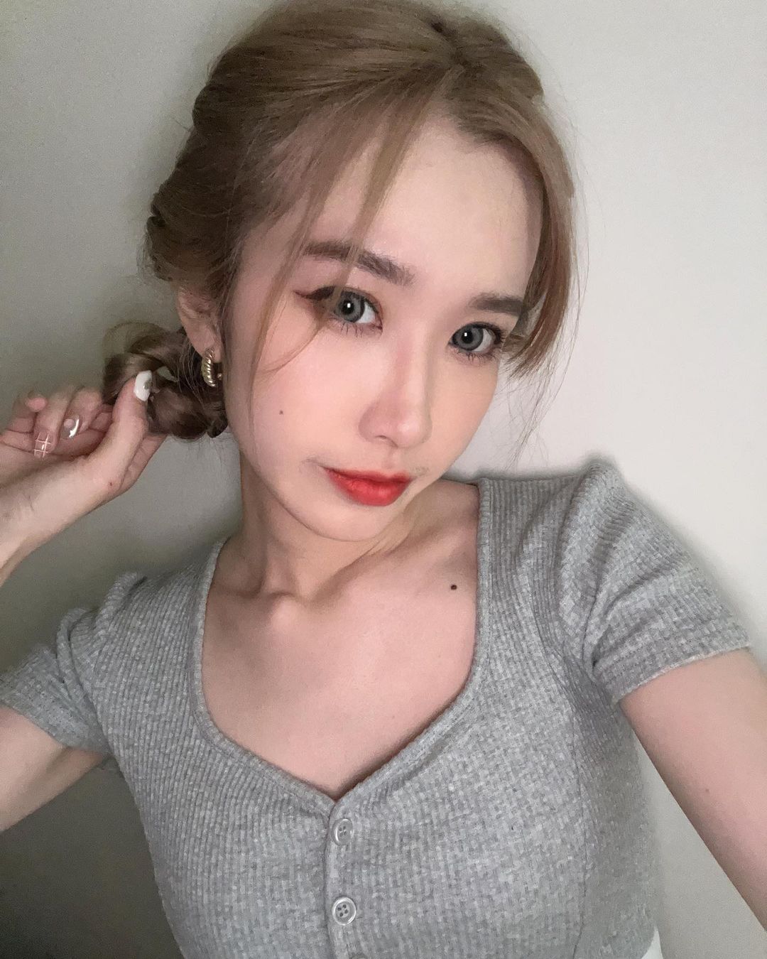 「阿玟」暗藏姣好身材 可甜可性感魅力無窮-第1章-图片13