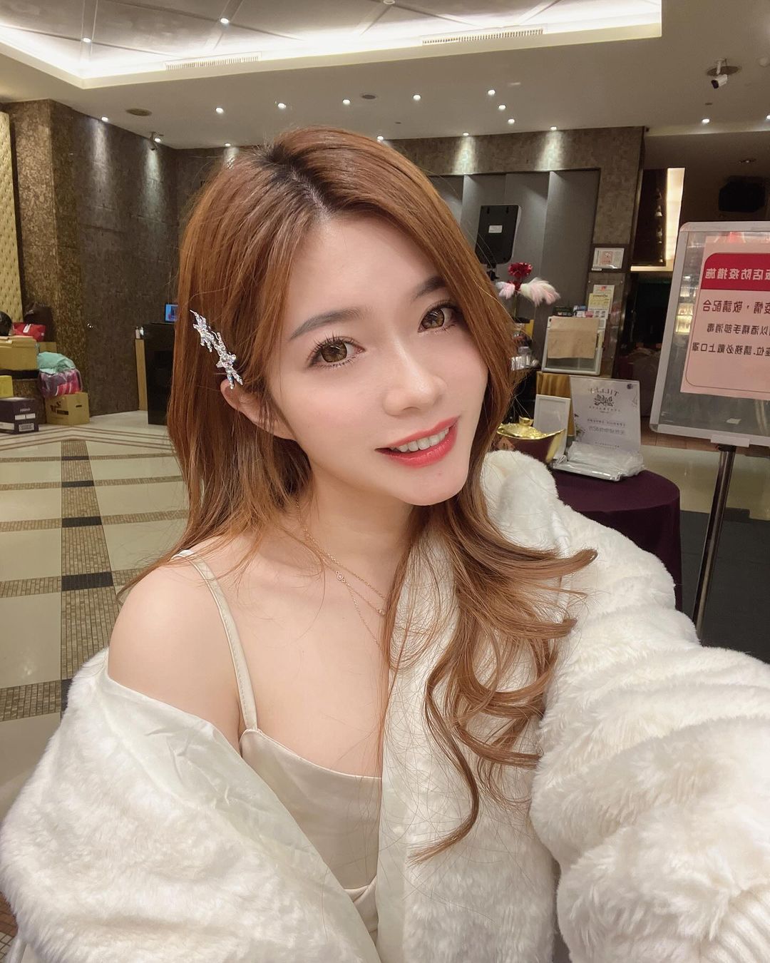 美乳小隻馬「薛如涵」傲人雙峰洶湧-第1章-图片4
