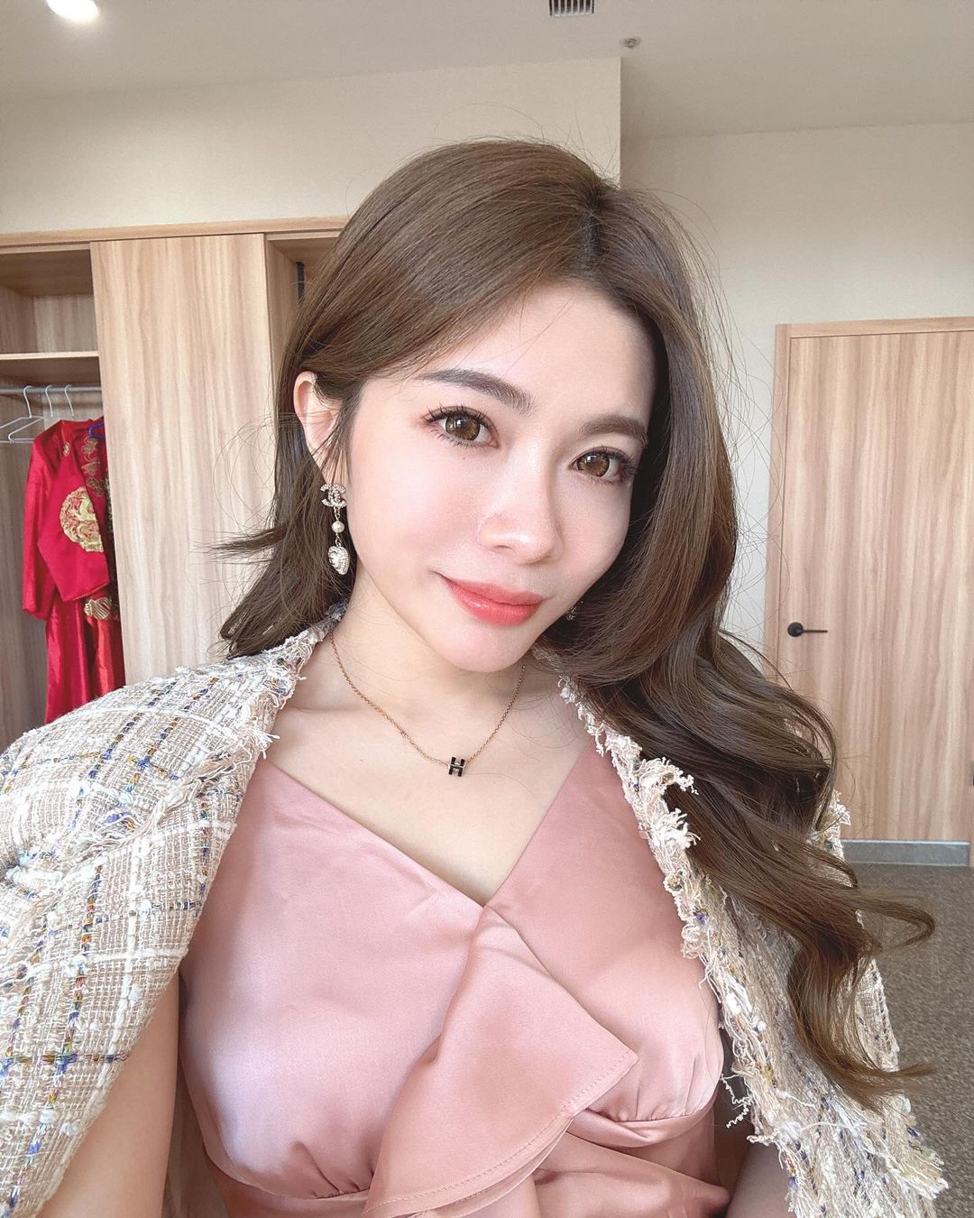 美乳小隻馬「薛如涵」傲人雙峰洶湧-第1章-图片5