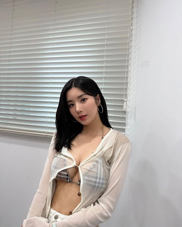 韓國女星權恩妃豪砸24億買豪宅,還開咖啡廳!粉絲:咖啡裡有明星光環嗎?-第1章-图片8