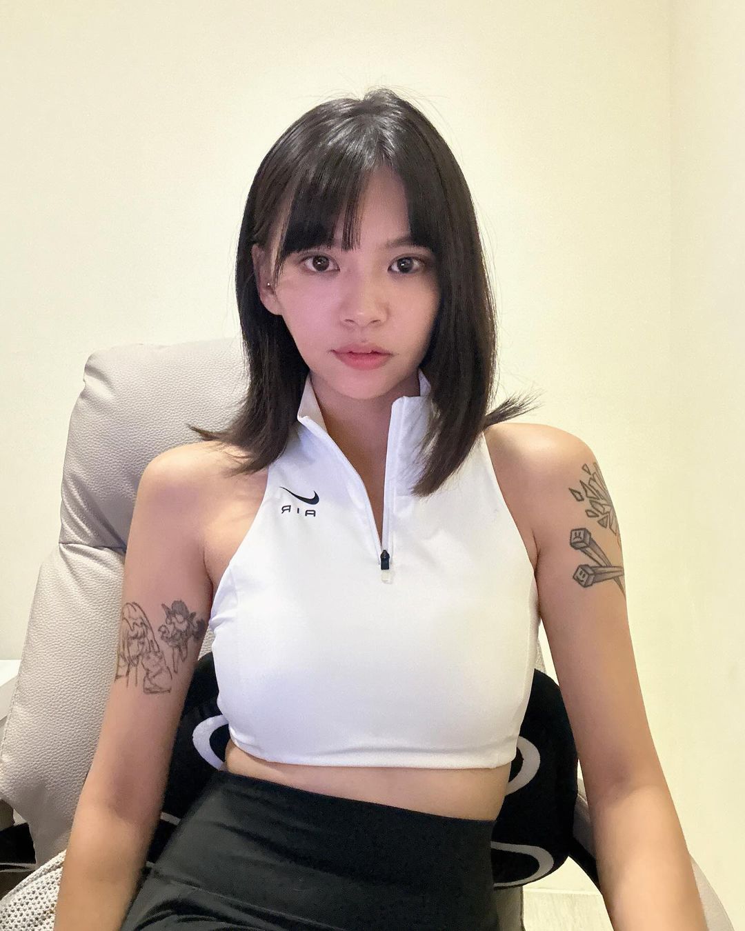 雪白肌誘惑「曾珮晨」 大眼女孩 甜美臉蛋-第1章-图片6