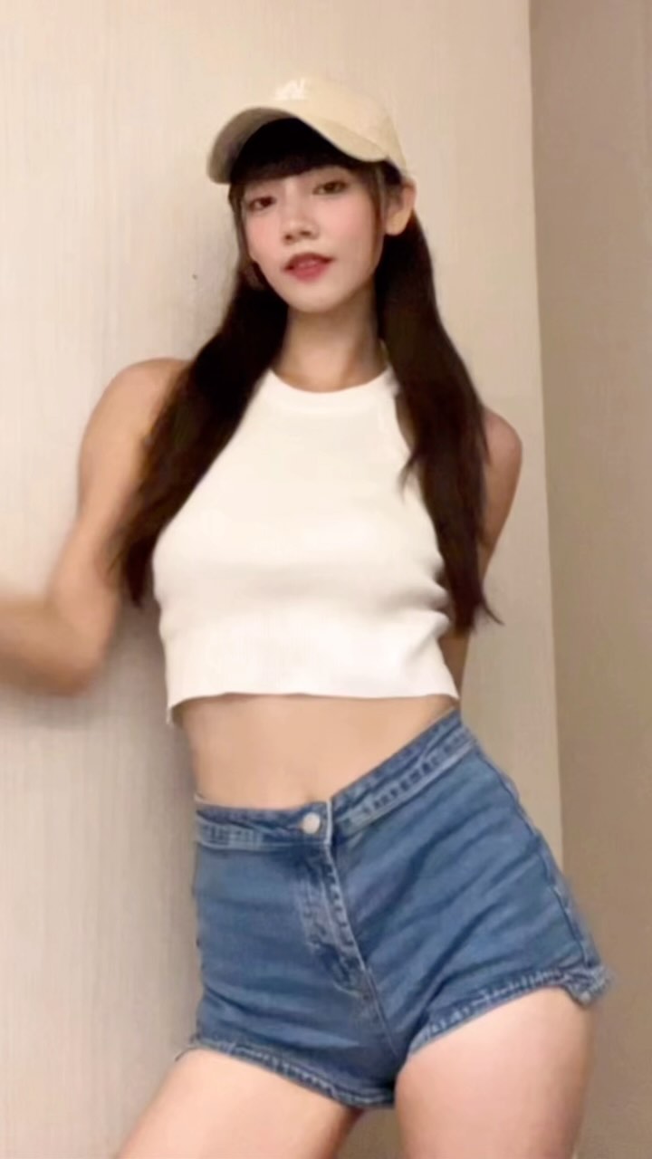 「Abby_林夏蕾」女王般的氣質 細腰爆乳-第1章-图片22