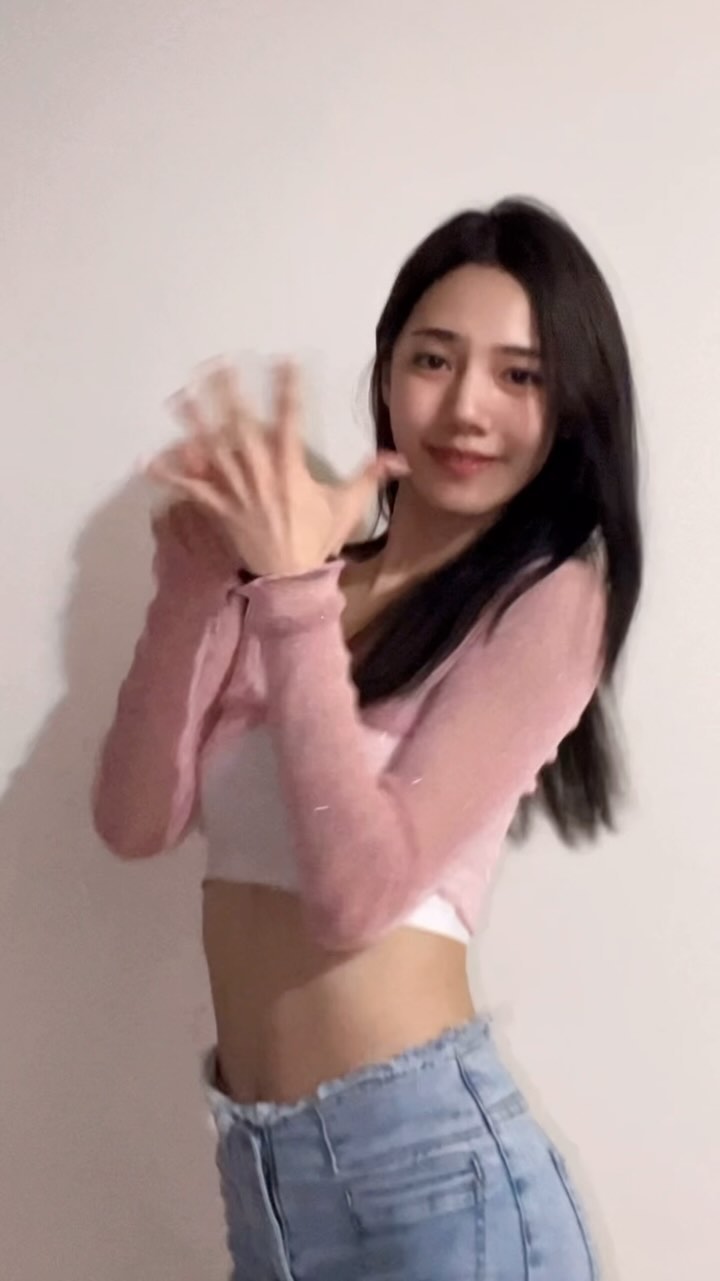 「Abby_林夏蕾」女王般的氣質 細腰爆乳-第1章-图片32