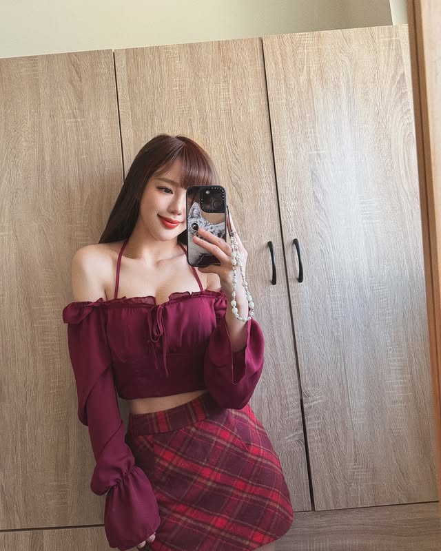 琵琶女神丘涵高EQ反擊酸民:沒胸沒臉還這麼紅,謝謝你們的點擊!-第1章-图片7