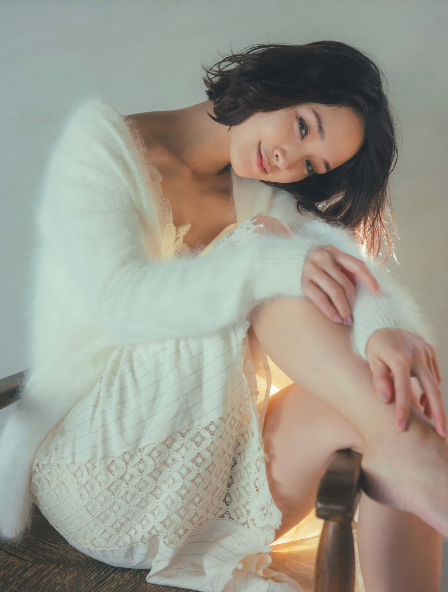 剛力彩芽 清潔感と色気漂う32歳のグラビア-第1章-图片6