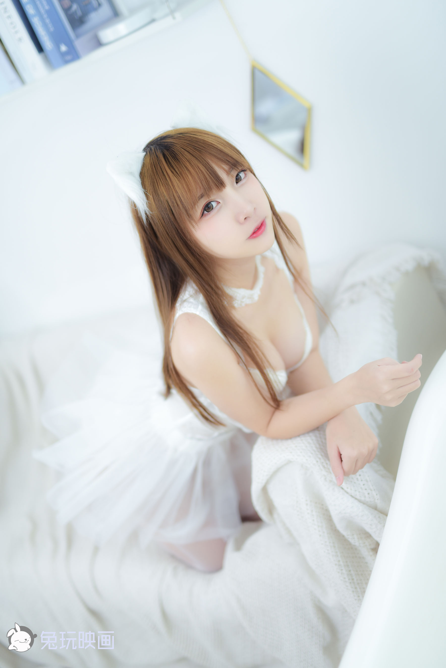 The rabbit painting white wedding vests.-第1章-图片14