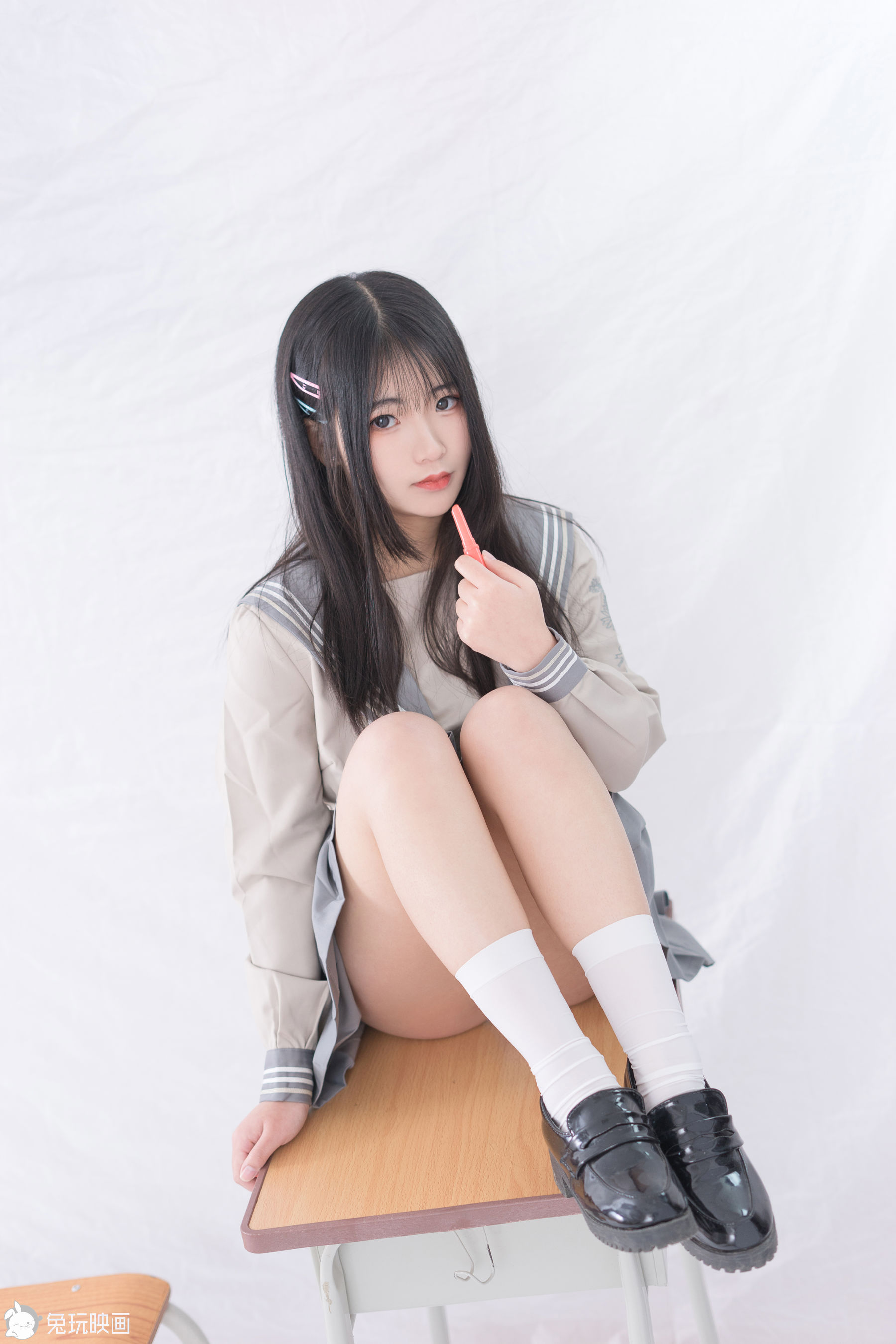 J.K. Uniform Vol 026 Niña silenciosa-第1章-图片22