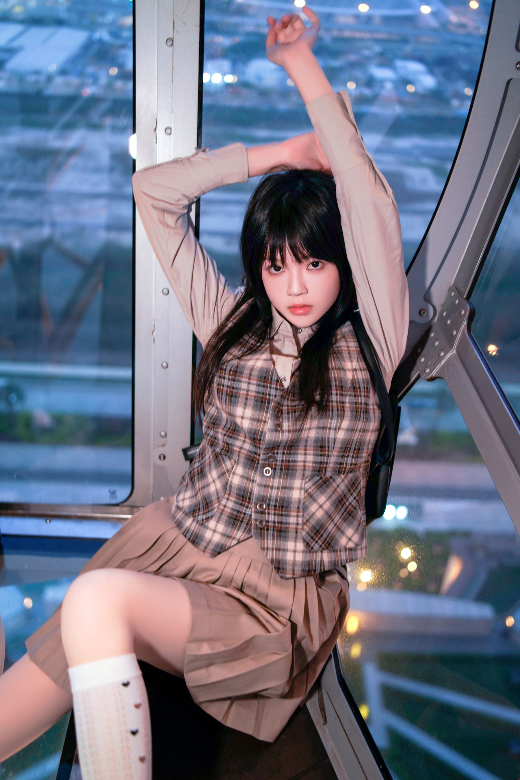 桜桃喵 制服摩天輪-第1章-图片2