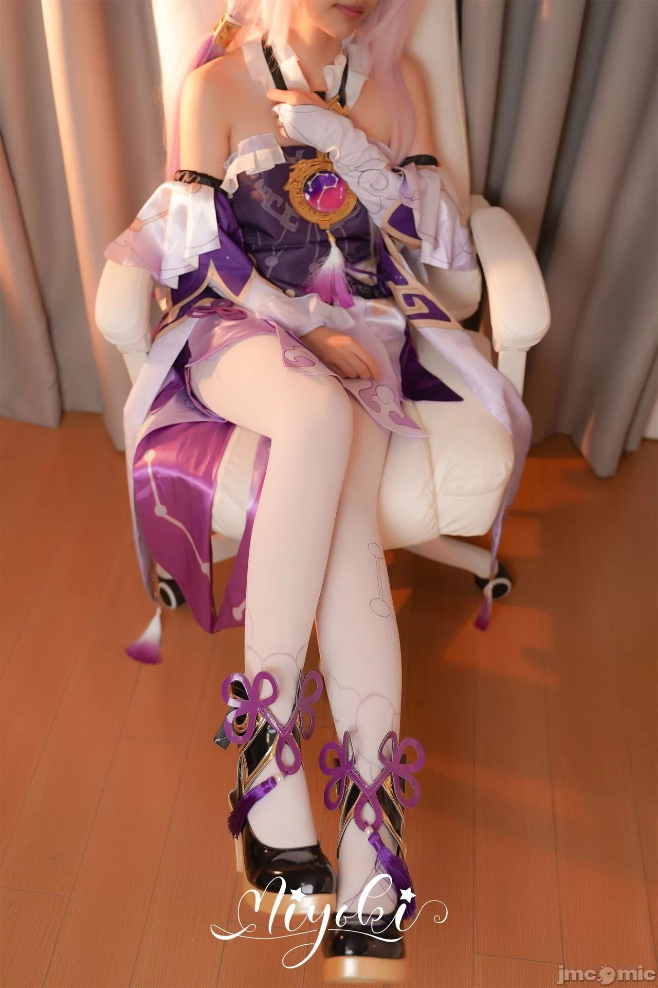 鈴木美咲(Misaki Suzuki) 美腳の祝福(符玄編)