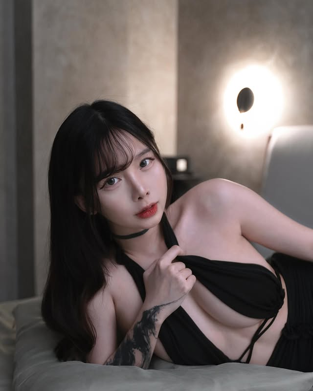 「ZAZZA」完美身型騷氣滿滿