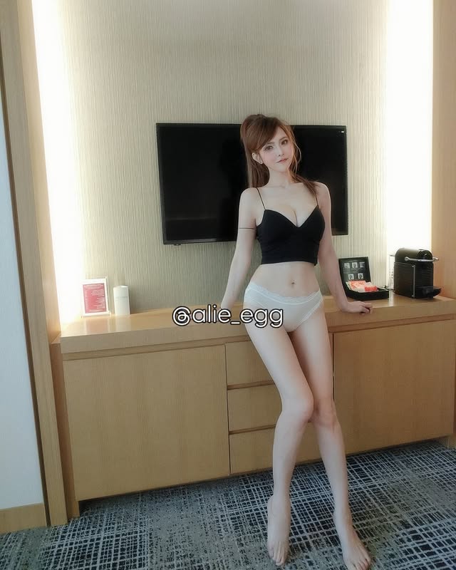 “Egg Egg” Evil Breast Can’t Hide-第1章-图片9