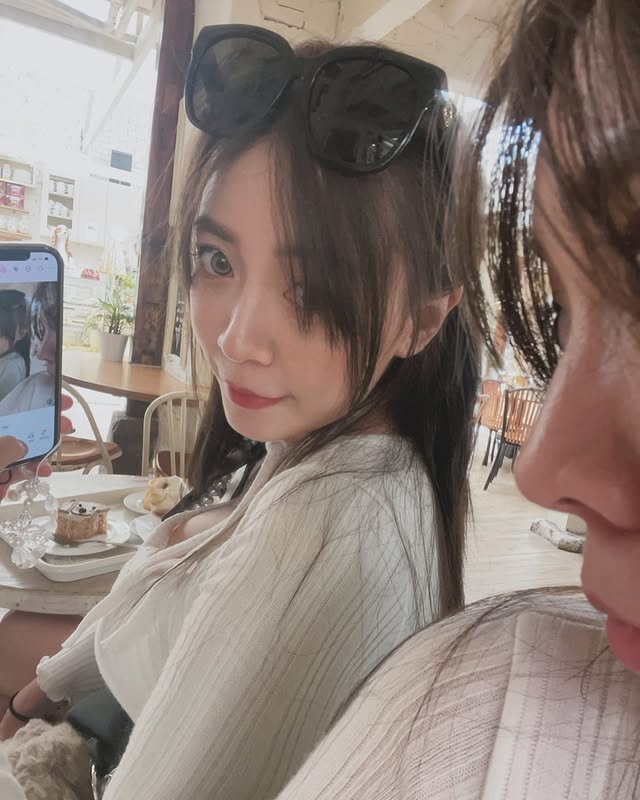 火辣肉體坦蕩露出「水蜜寶」瞬間把你征服-第1章-图片2