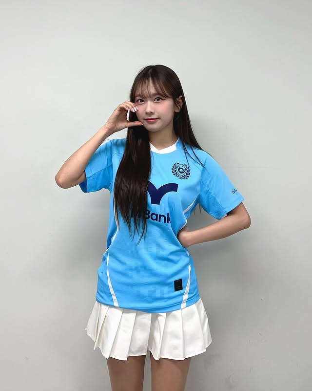「啦啦隊女神」金佳垠:甜美笑容秒殺全場,粉絲狂喊快來台灣棒球!-第1章-图片3