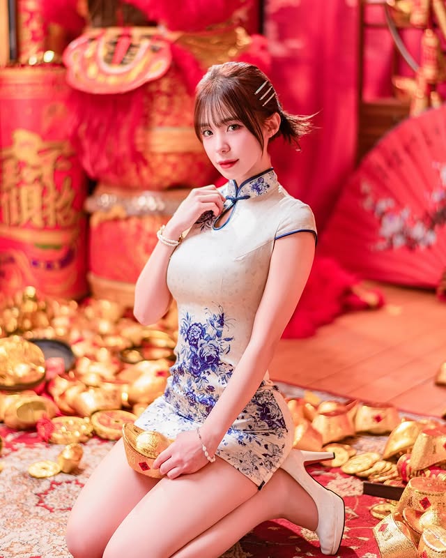 Korean Rallye Goddess Lee Doyle Charming the Sky! shower clay film super sucking, cold shooting needles are also super engaged!-第1章-图片2