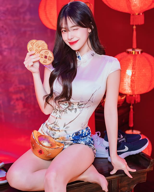 Korean Rallye Goddess Lee Doyle Charming the Sky! shower clay film super sucking, cold shooting needles are also super engaged!-第1章-图片7