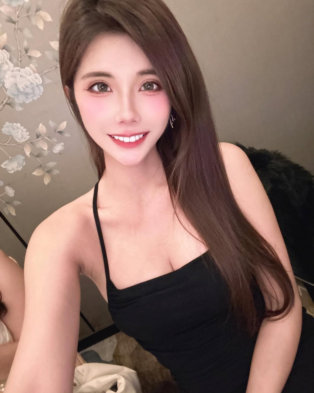 「JoannaLin沐沐」纖細嫩腰美胸 火辣視角偷走你的心  IG推特美女-第1章-图片9