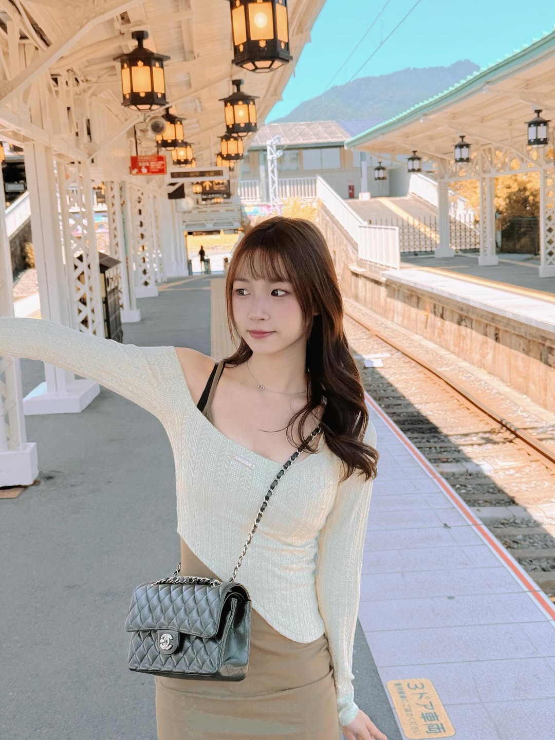 「一樓」洋娃娃外型超甜美 讓人戀愛了  IG推特美女-第1章-图片1