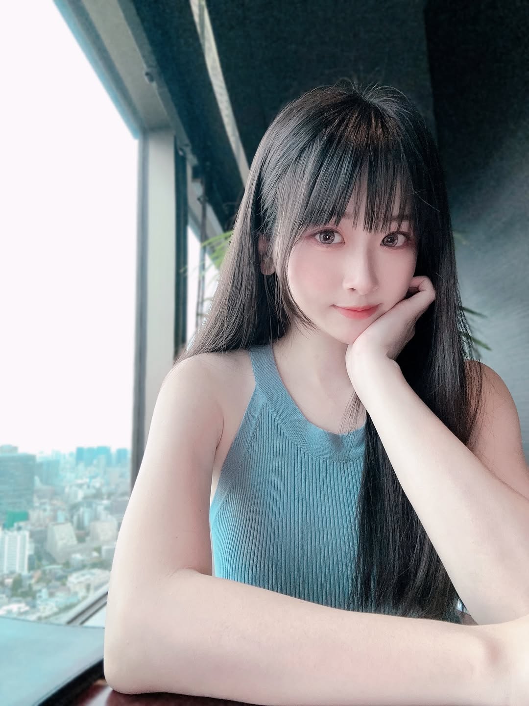 「薇薇」 姣好身材又白又嫩 完美到犯規  IG推特美女-第1章-图片2