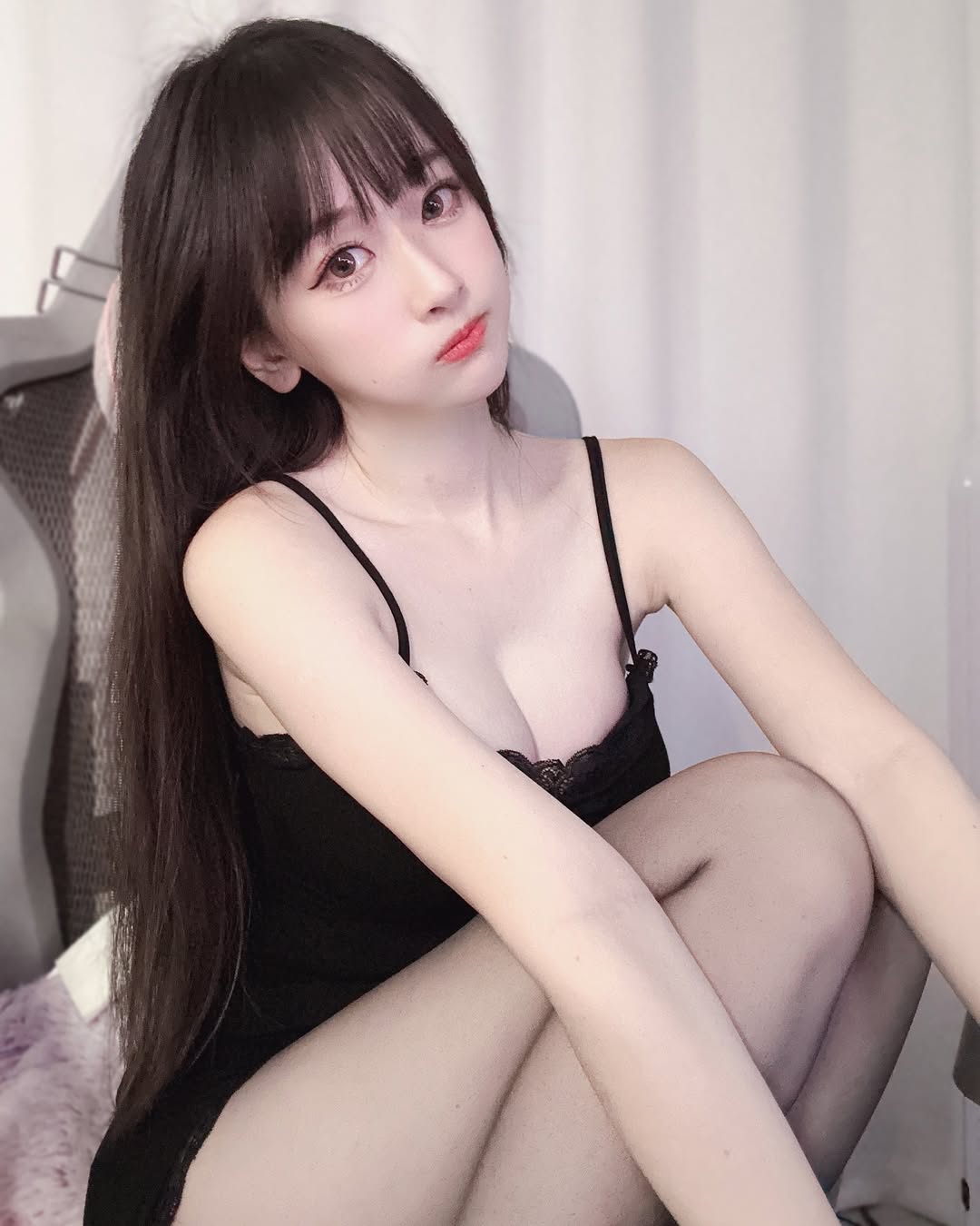 「薇薇」 姣好身材又白又嫩 完美到犯規  IG推特美女-第1章-图片8