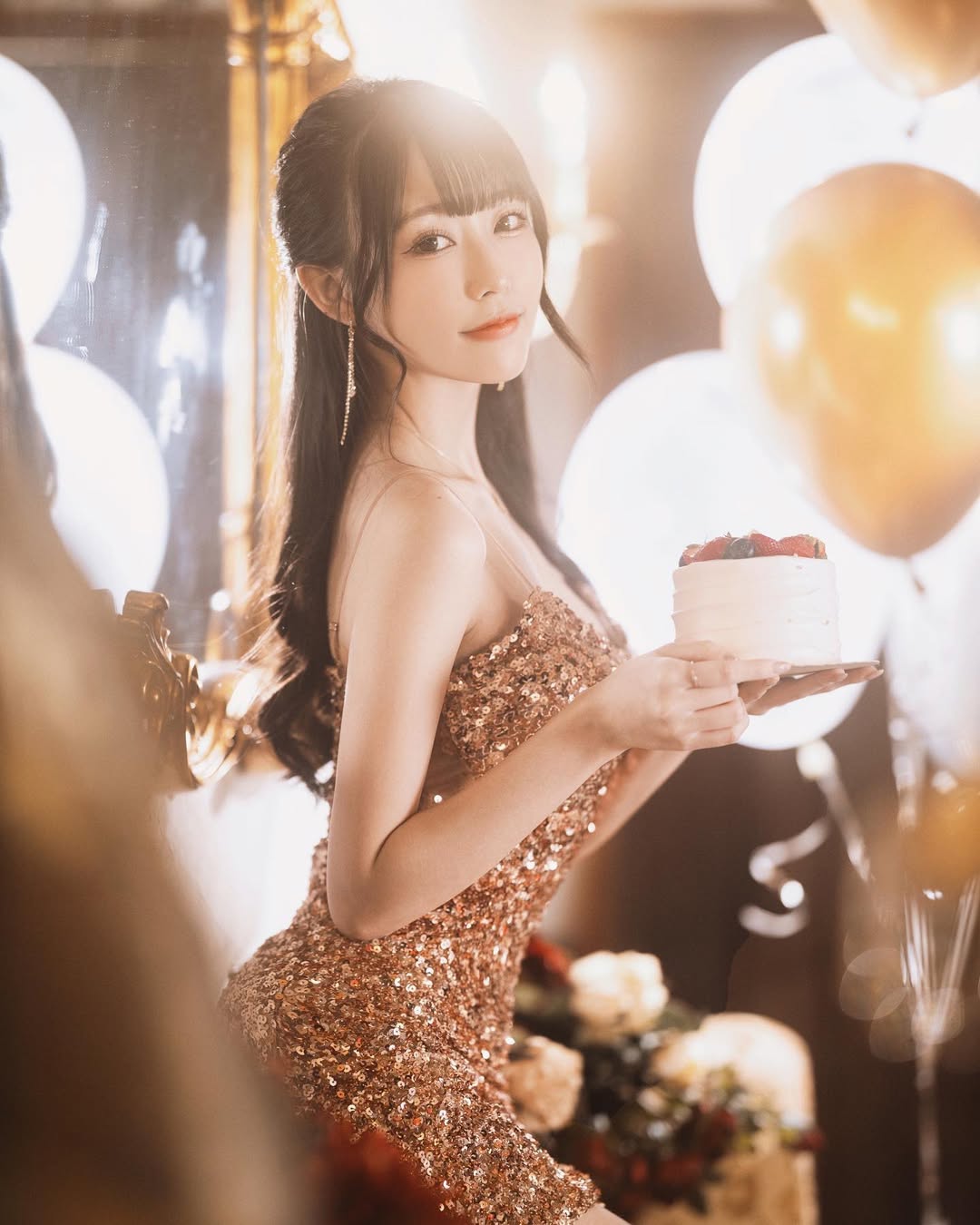 「瑋庭Angela」腰束奶澎 可愛中帶點性感  IG推特美女-第1章-图片2