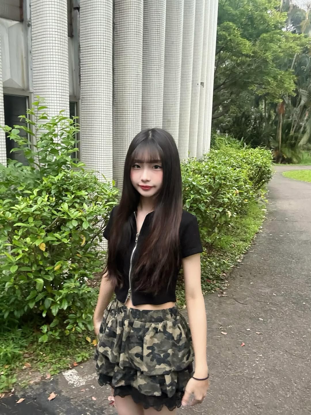 「許慈」大眼甜妹微露姣好身材來勾引你  IG推特美女-第1章-图片7