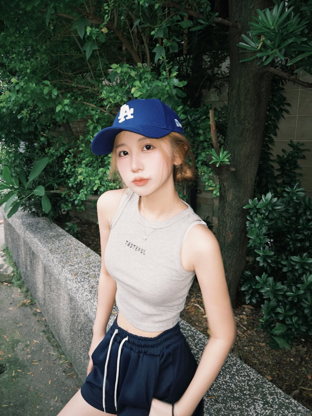 「ㄧㄊ」Ｓ型姣好身段好吸睛 辣到不行  IG推特美女