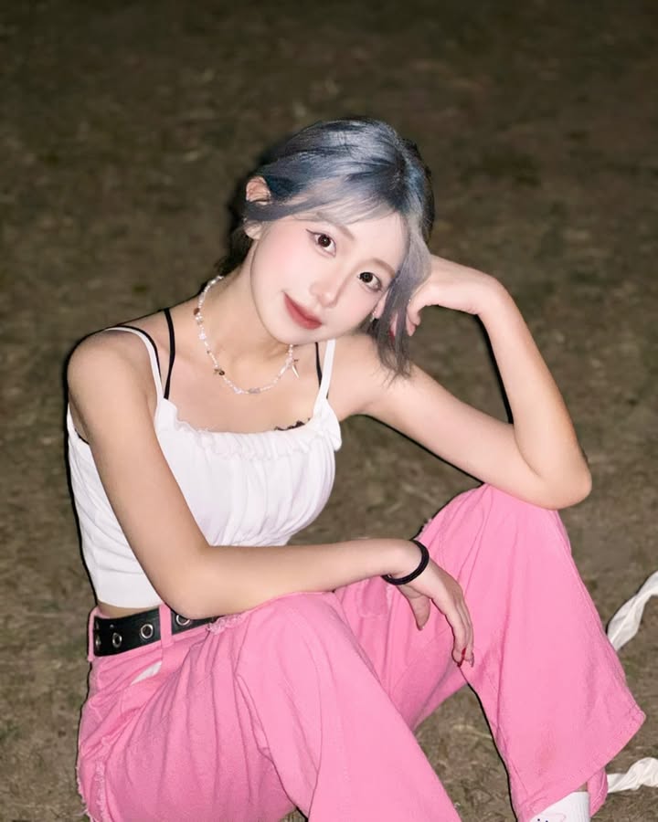 「ㄧㄊ」Ｓ型姣好身段好吸睛 辣到不行  IG推特美女-第1章-图片9