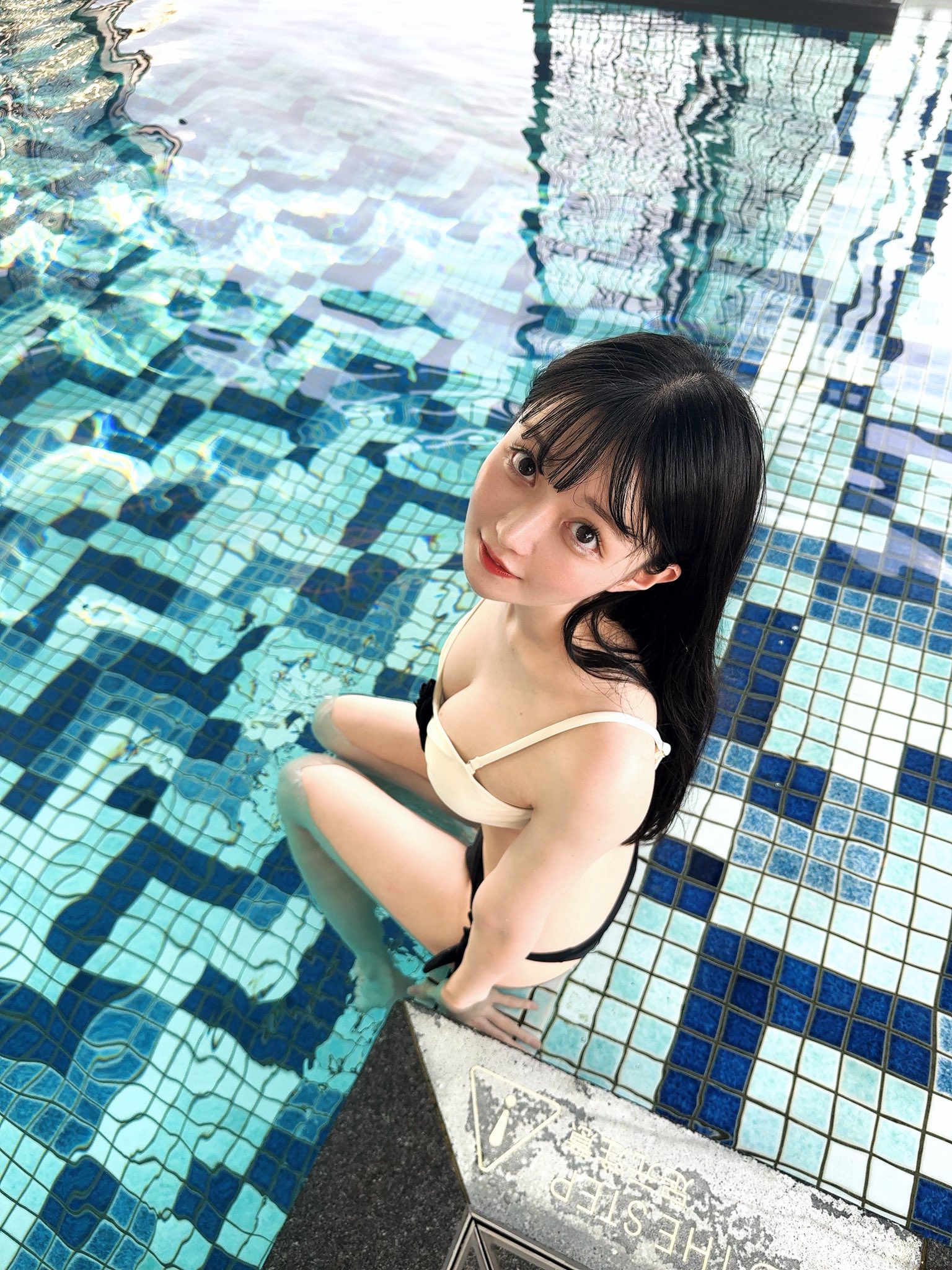 震驚！名校美女三佳詩穿性感內衣暴紅迪士尼，竟轉戰AV界？！  IG推特美女-第1章-图片4